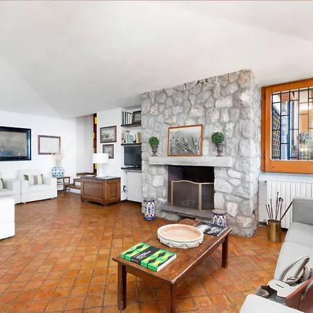 ヴィラ La Casa Di Pietra Termini