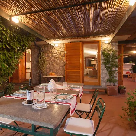 La Casa Di Pietra *